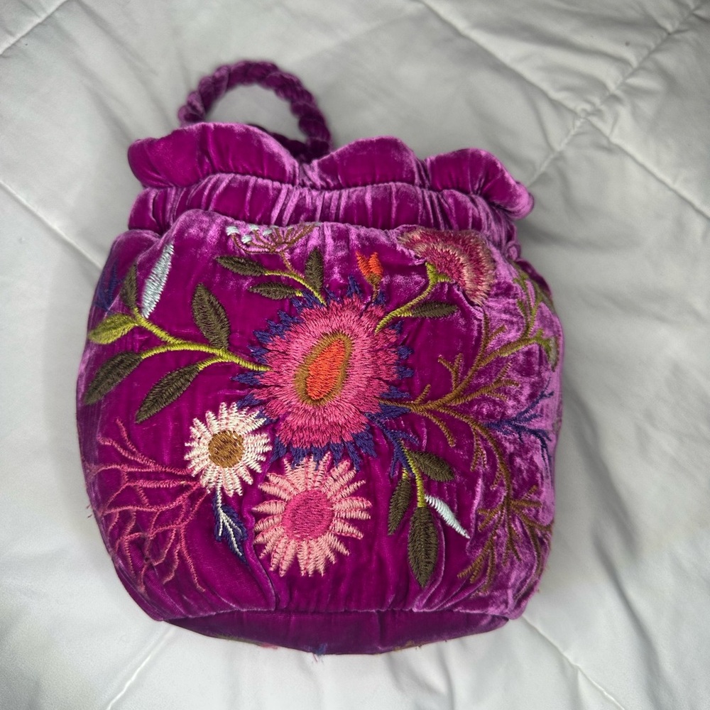 Johnny Was Los Angeles Ulla Velvet Pouch